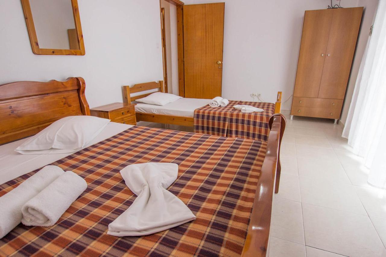 George Laz Rooms Неа-Врасна Экстерьер фото