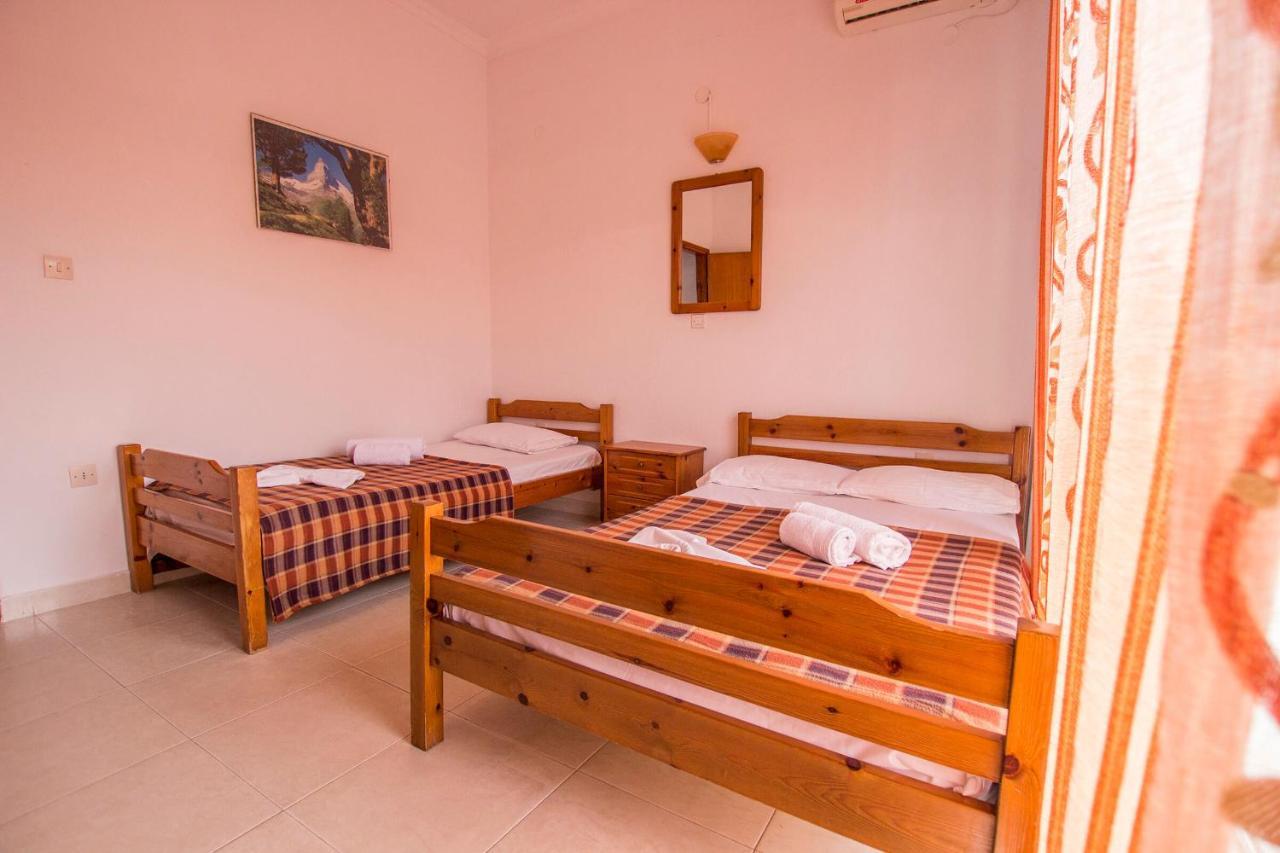 George Laz Rooms Неа-Врасна Экстерьер фото