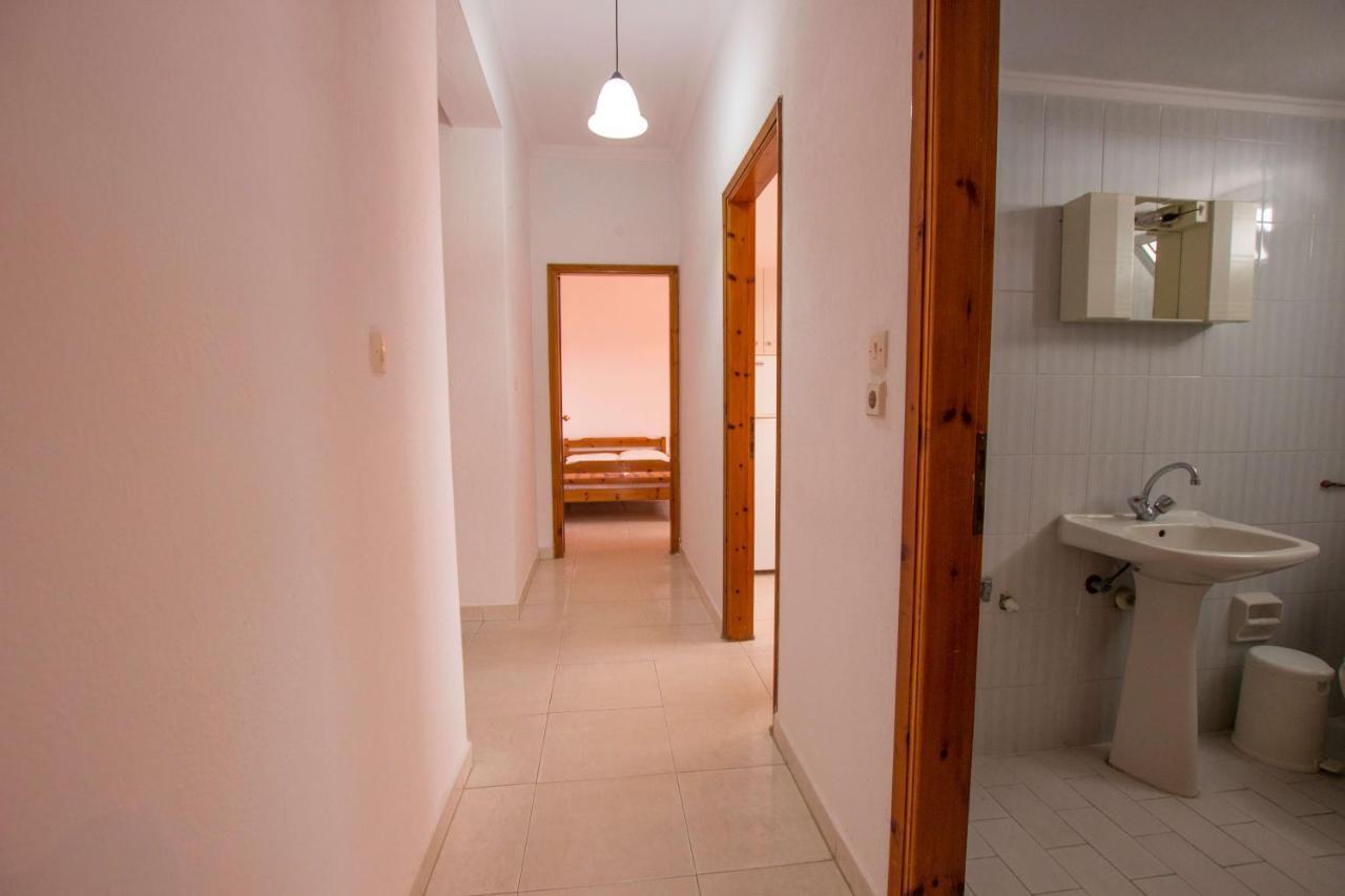 George Laz Rooms Неа-Врасна Экстерьер фото