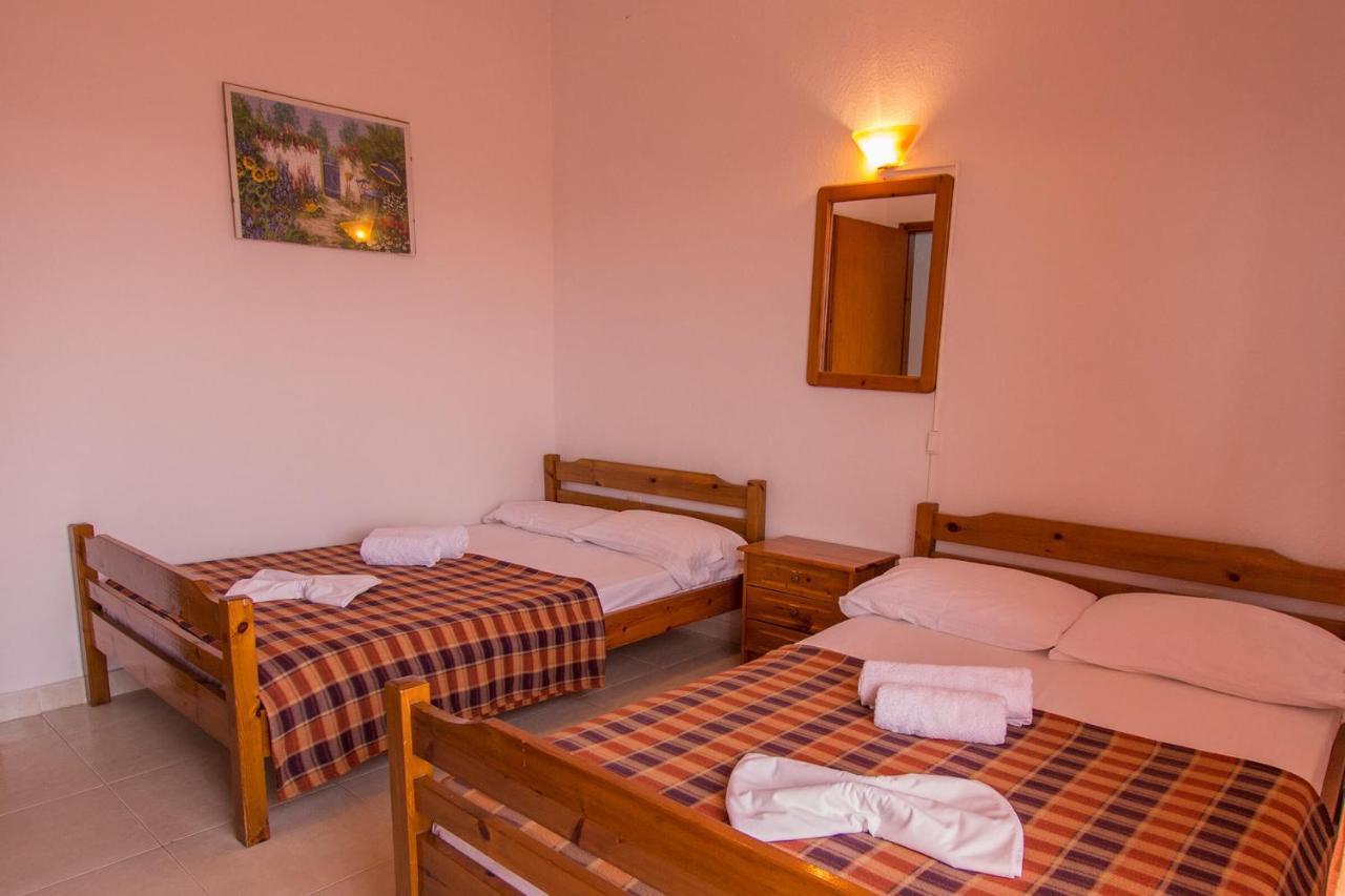 George Laz Rooms Неа-Врасна Экстерьер фото